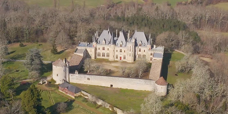 illustration de Découvrez le château de Montaigne, joyau historique au cœur de la Dordogne
