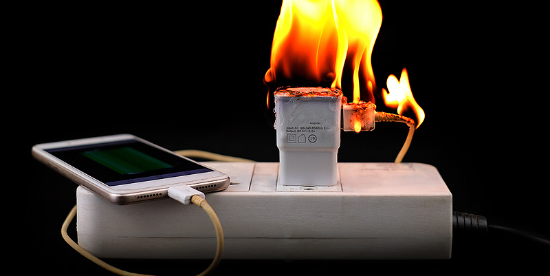 Nos chargeurs de smartphones sont-ils sûrs ?