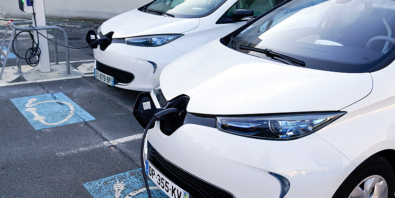Les ventes voitures électriques décollent