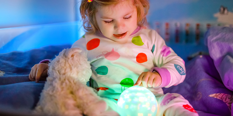 Jouets lumineux : Attention aux yeux