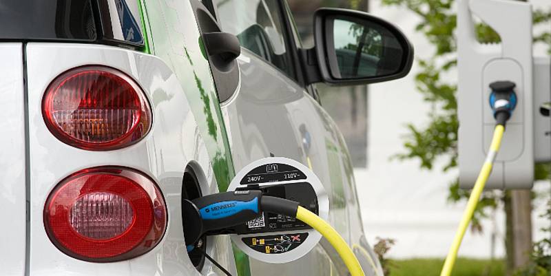 Installer une prise électrique en copropriété