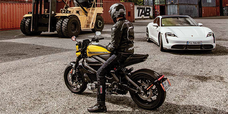 Porsche Vs Harley : un duel électrisant