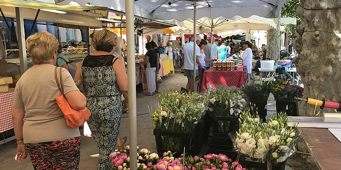 illustration de Le marché de Saint-Tropez