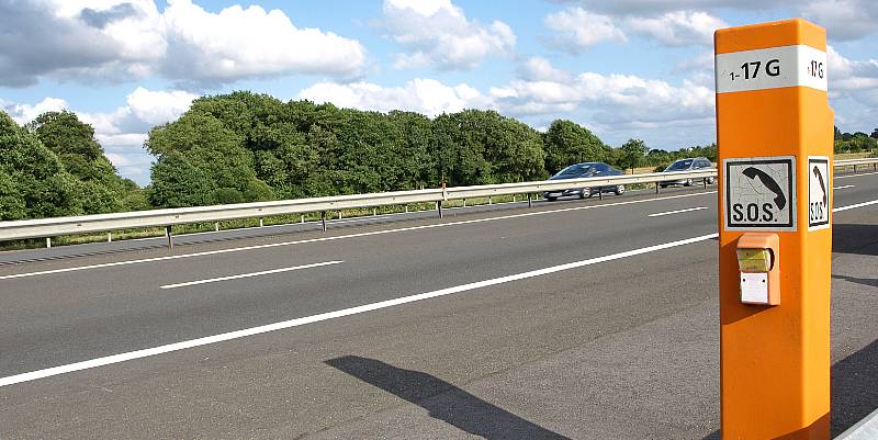 Dans quels cas puis-je m’arrêter sur la bande d’arrêt d’urgence ?