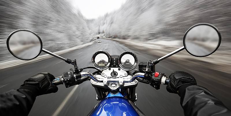 Moto, conditions hivernales et sécurité