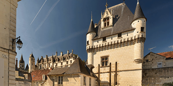 La ville médiévale de Loches en Touraine