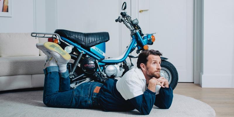 Pablo Mira remonte le temps dans ''Passé simple''