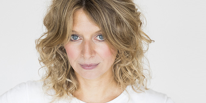 "Lorsque je me suis relevée j’ai pris un fusil" de Valentine Faure