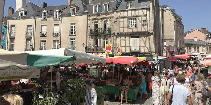 Le marché de Vannes en Bretagne