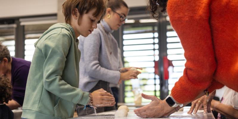 Le Moulin Rouge à 6 ailes de Nailloux dans le Lauragais