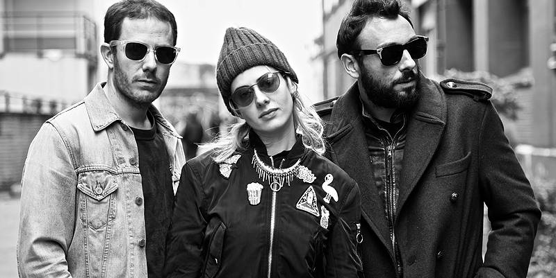 The Gluteens, un trio de vieux ados collants