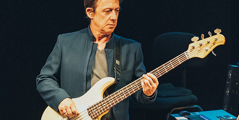 Éric Serra en tournée avec le Grand Bleu