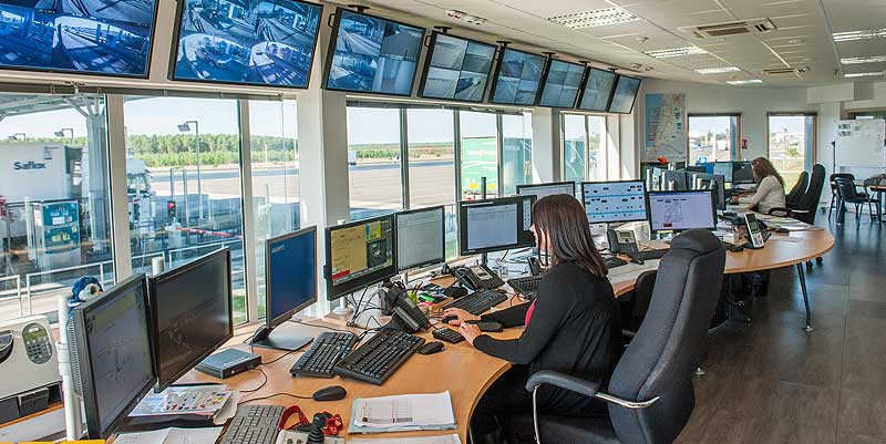 illustration de Le PC autoroutier : la tour de contrôle de l'A63