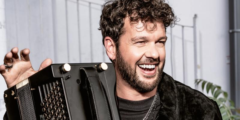 Claudio Capéo : un ''Nouveau souffle'' pour ses 10 ans de carrière