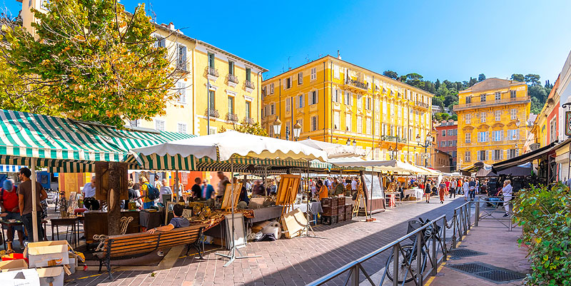 illustration de Une journée culinaire à travers le vieux Nice : de la socca à la glace artisanale