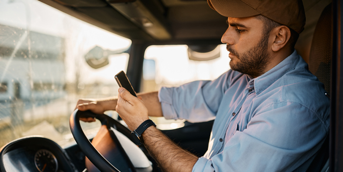 Les chauffeurs routiers et le téléphone au volant