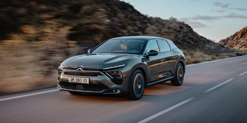 C5 X : Citroën de retour dans la cour des grandes