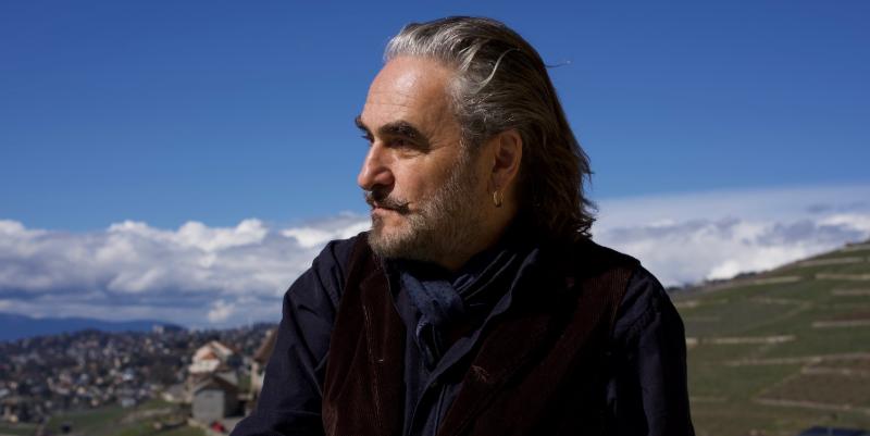 ''Poussière d’or'' : Stephan Eicher entre intimité et horizon