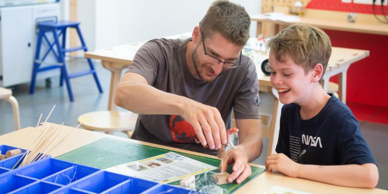 La Plateau créatif au Quais des Savoirs à Toulouse : des défis pour les 7-12 ans