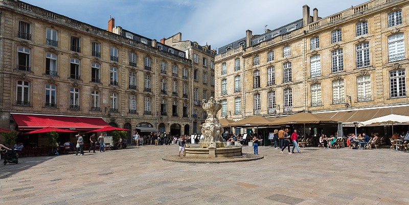 Visiter Bordeaux au fil de l'architecture