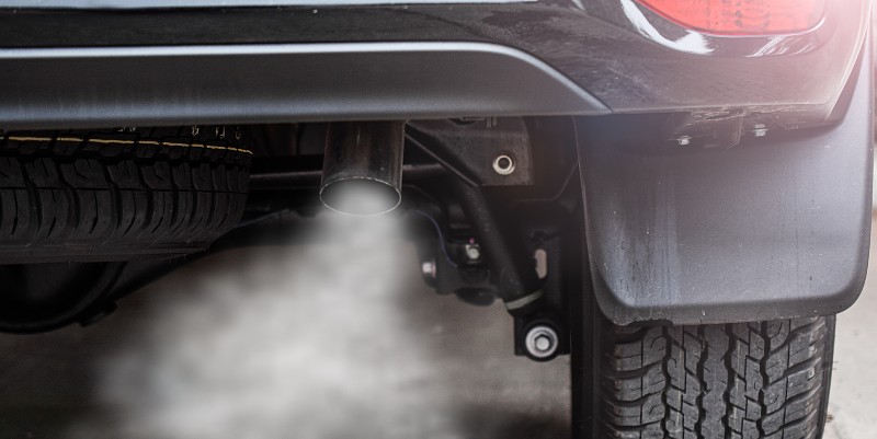 À l’arrêt, c’est moteur coupé