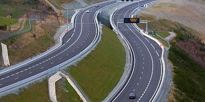 Sécurité : à quoi servent les voies pour véhicules lents ? 