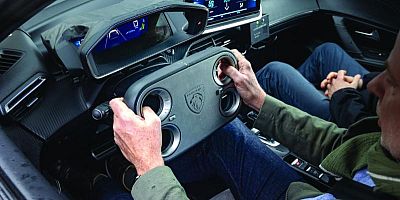 La marque au Lion prépare une innovation majeure pour la future 208.