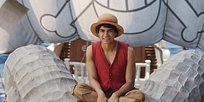 La saison 2 élargit son public tout en renforçant son atmosphère maritime.