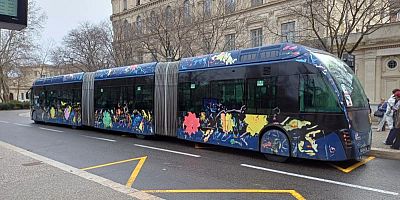 Nîmes mise sur le Trambus pour décarboner son centre-ville
